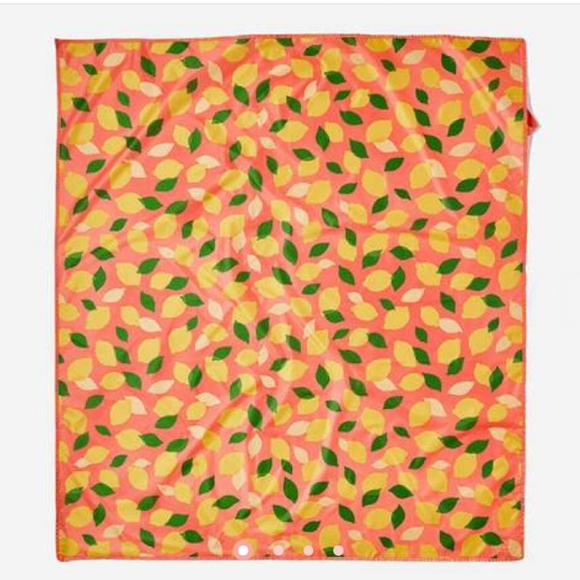 kate spade Holiday Nwt Kate Spade Fabfitfun Lemon Print Picnic